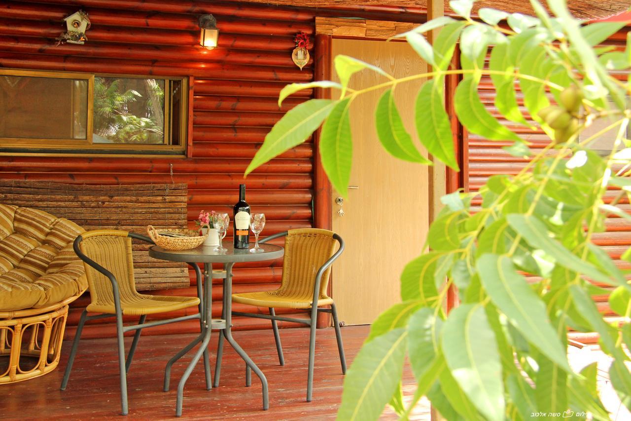 Under The Walnut Tree Shade Lodge Adi Dış mekan fotoğraf